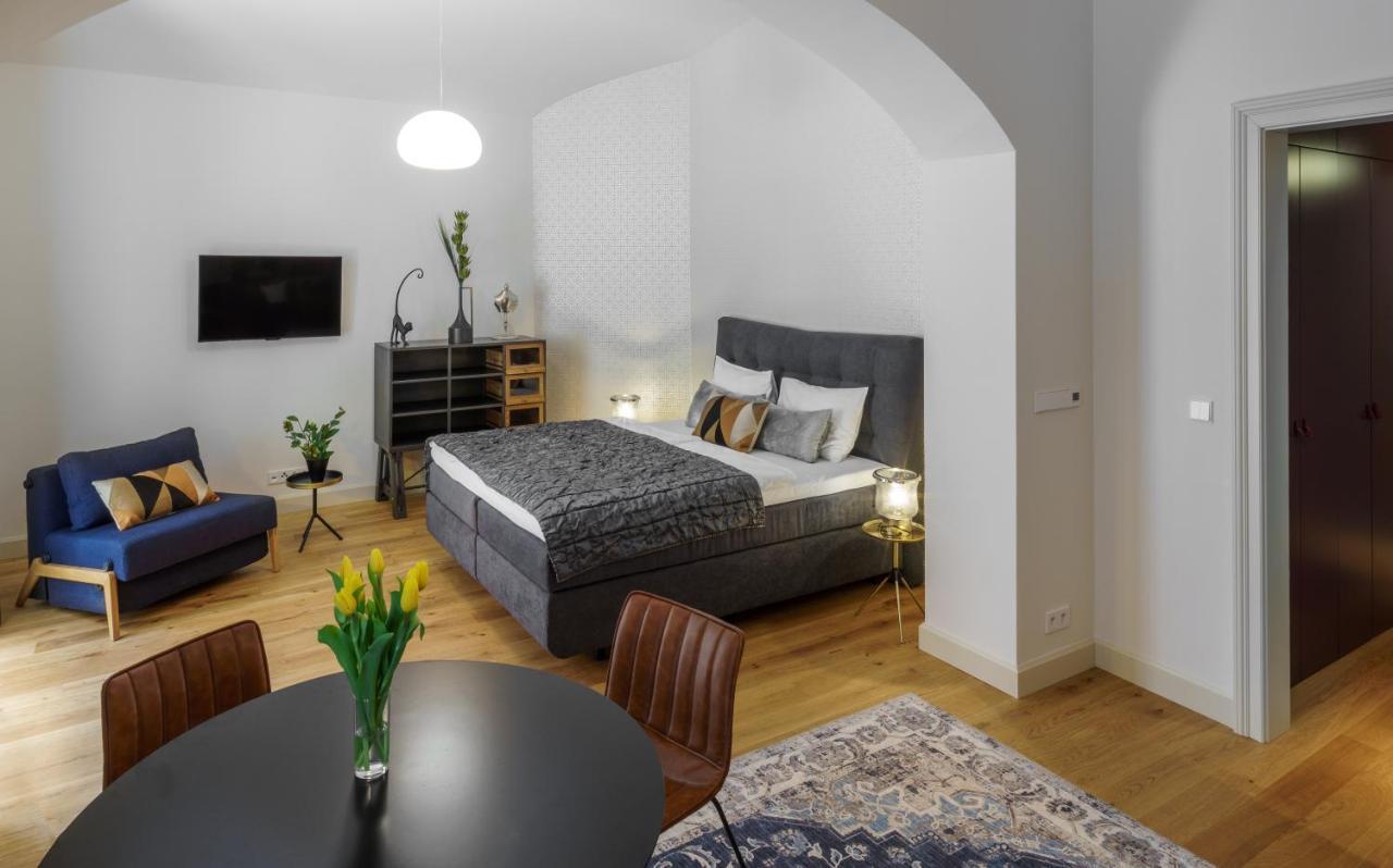 Mn6 Luxury Suites By Adrez Prague Extérieur photo