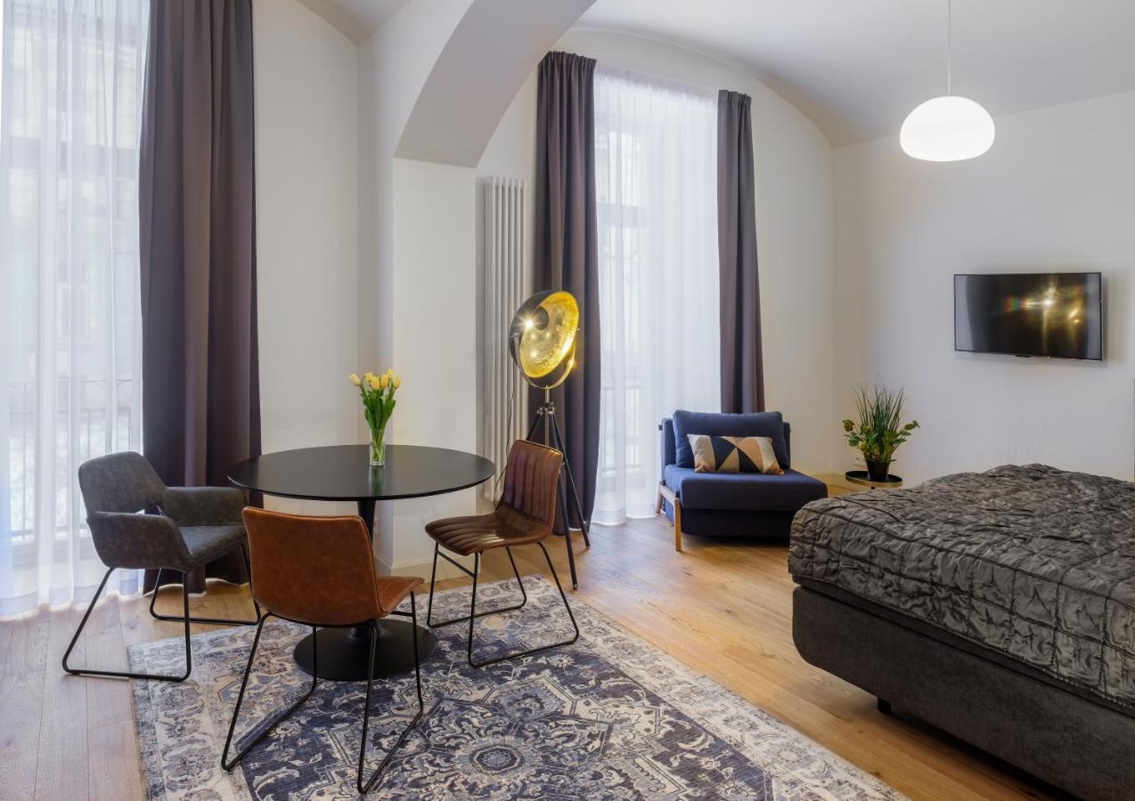 Mn6 Luxury Suites By Adrez Prague Extérieur photo