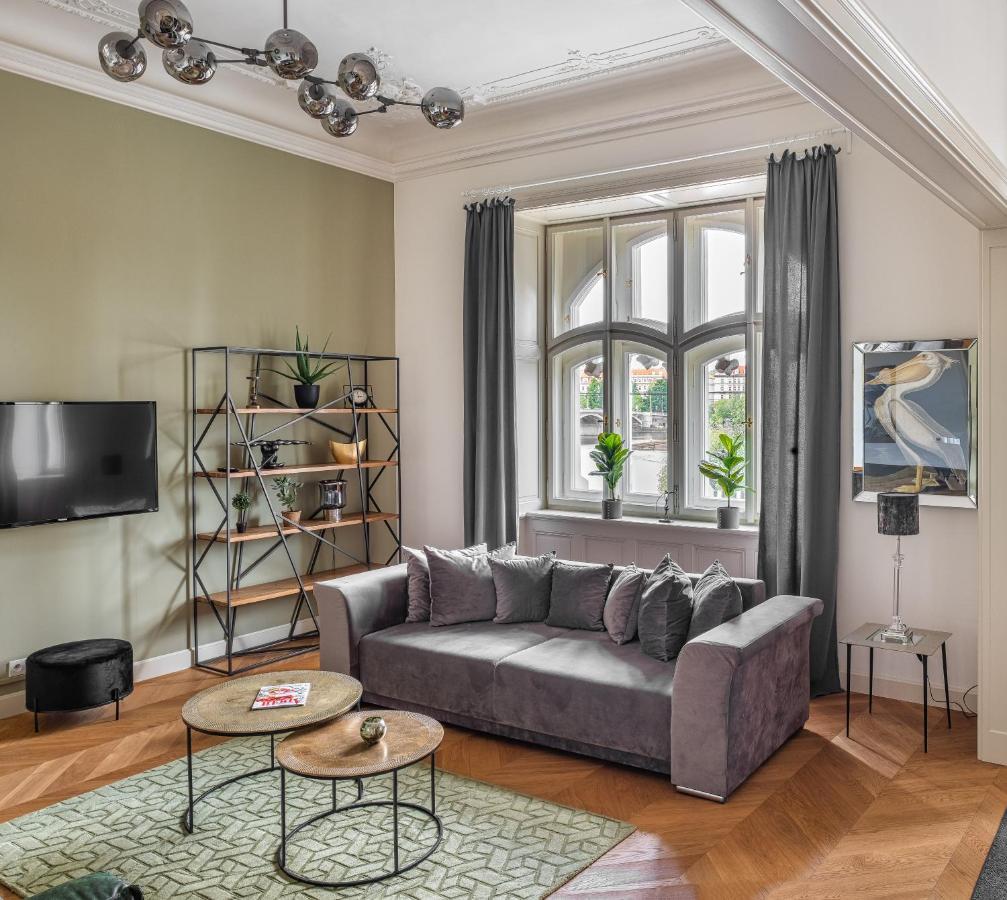 Mn6 Luxury Suites By Adrez Prague Extérieur photo